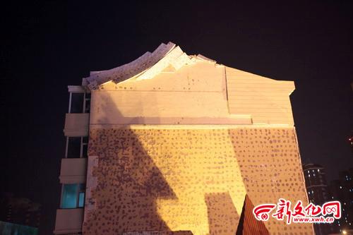 長(zhǎng)春一建筑墻體保溫層苯板脫落